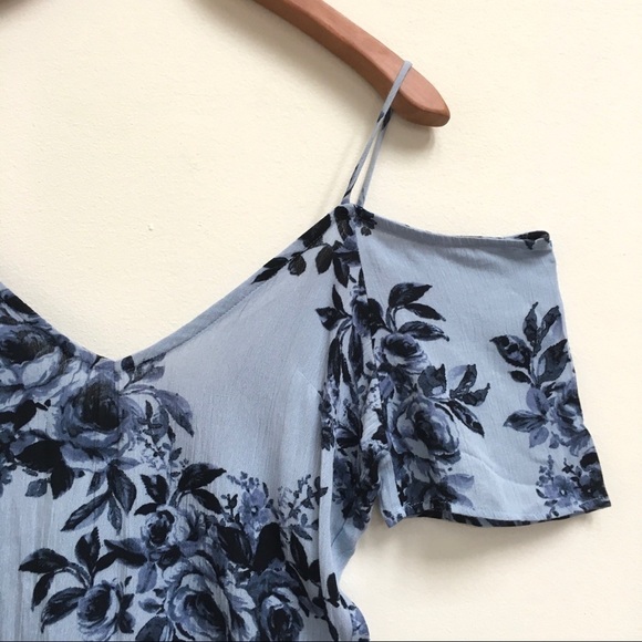 Kendall & Kylie Blue Floral Cold Shoulder Rayon Romper, Size XS - Picture 3 of 8